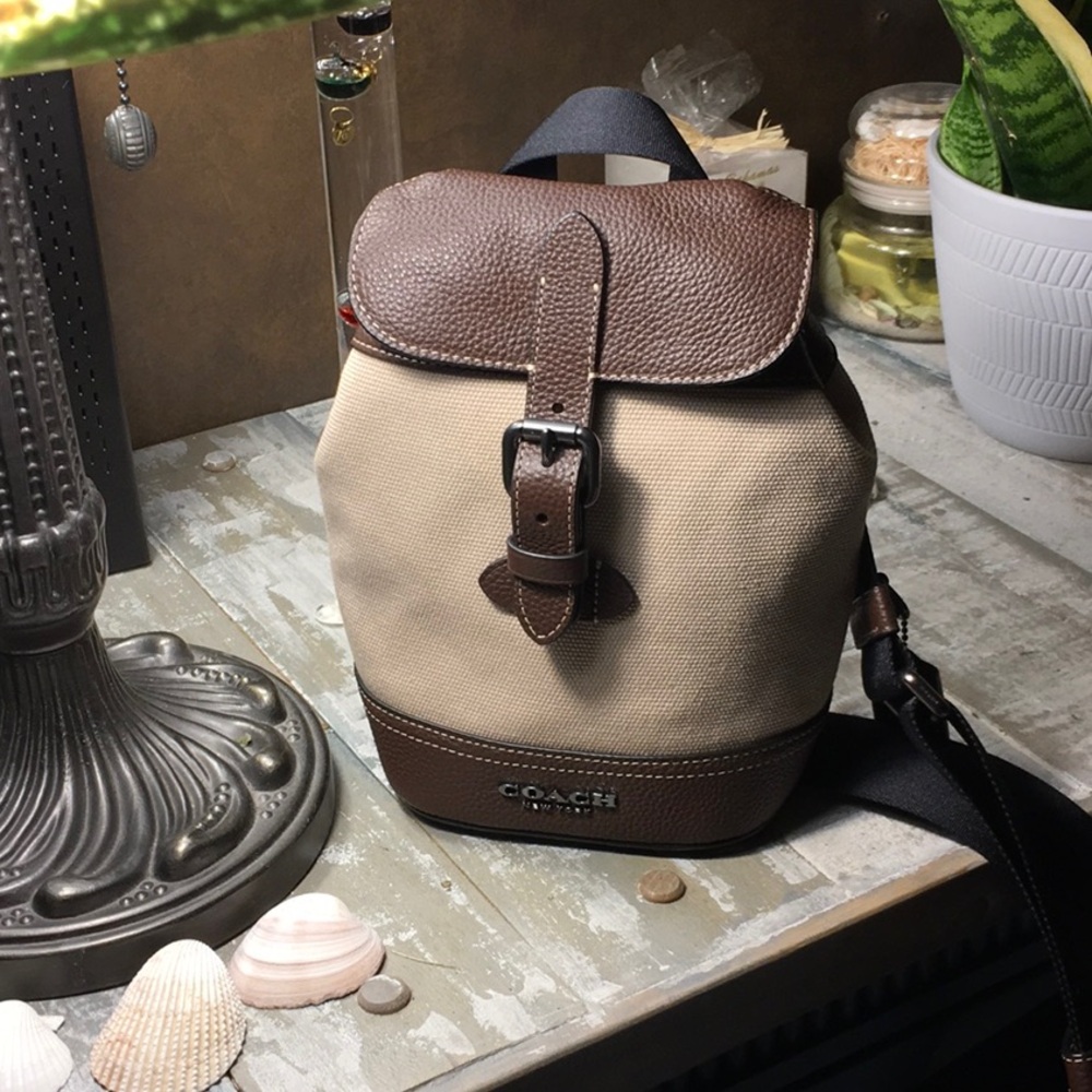 Coach Hudson Small Backpack Crossbody Unisex Canvas/Leather EUC - Picture 3 of 8